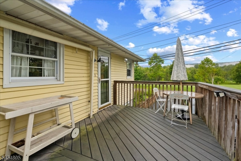 1 Eisenhower Dr