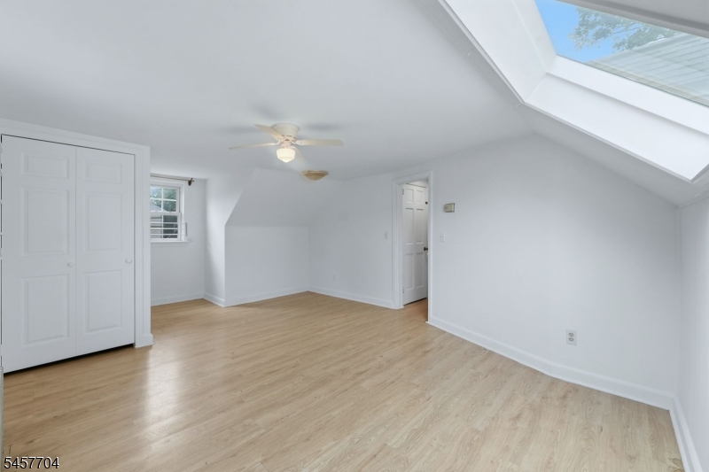 335 Dermody St