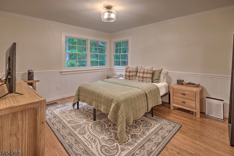 119 W Valley Brook Rd