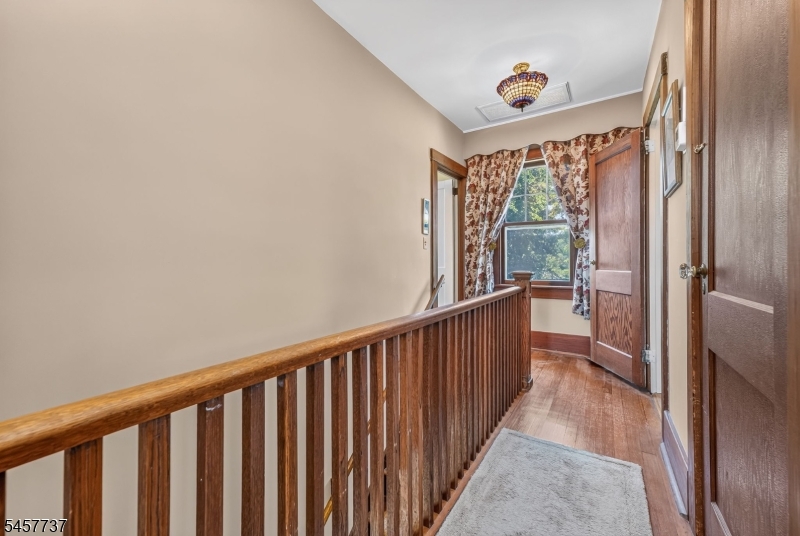31 Frederick St