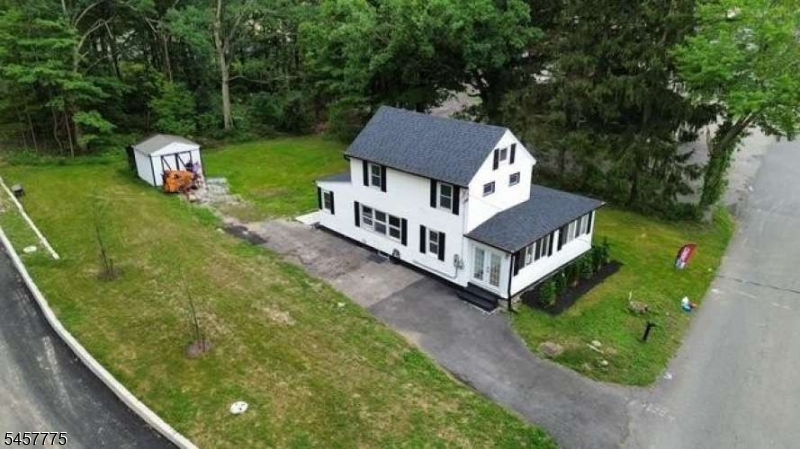48 Old Budd Lake Rd