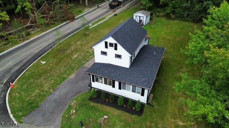 48 Old Budd Lake Rd