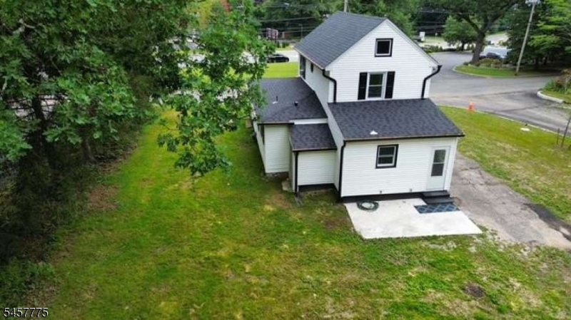 48 Old Budd Lake Rd