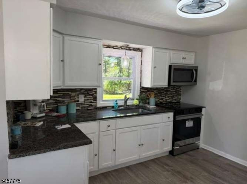 48 Old Budd Lake Rd