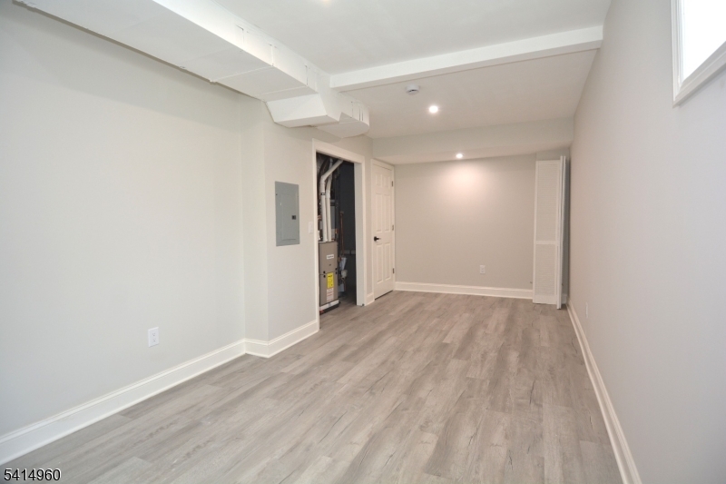 3 Brown St