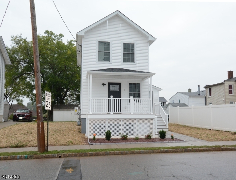 3 Brown St