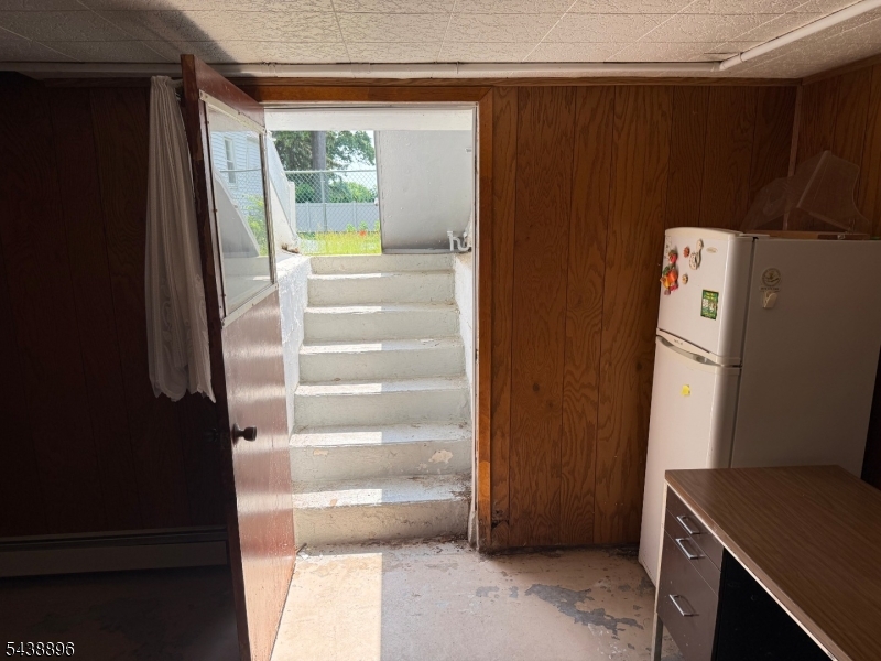 301 Valley Rd