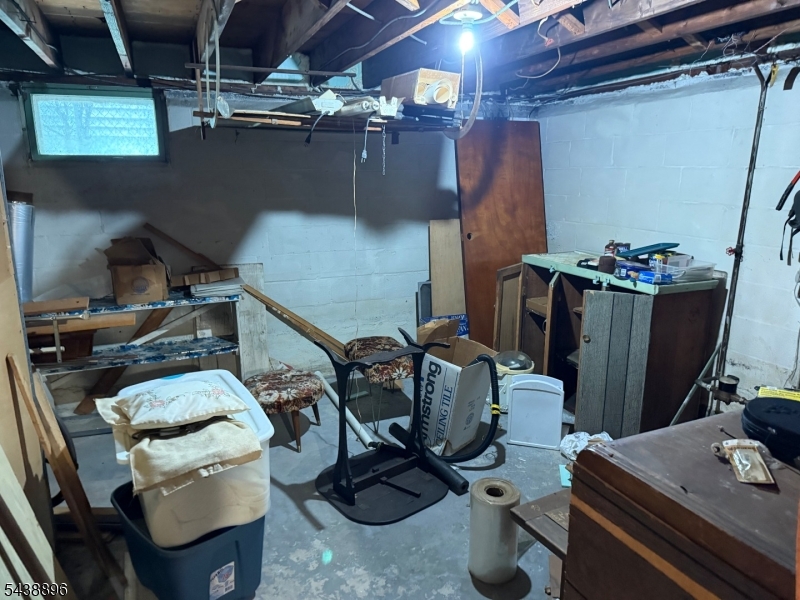 301 Valley Rd