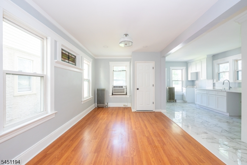 159 E Grant Ave