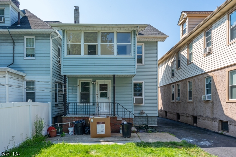 159 E Grant Ave