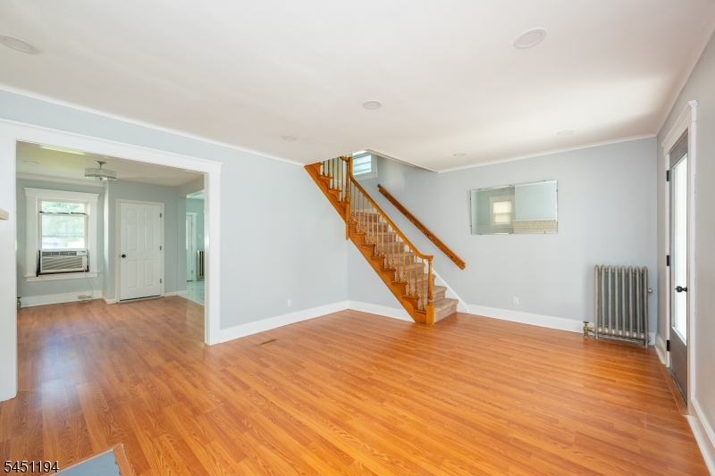 159 E Grant Ave