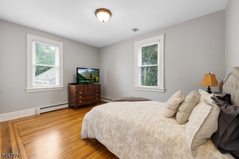 84 Vanderburgh Ave