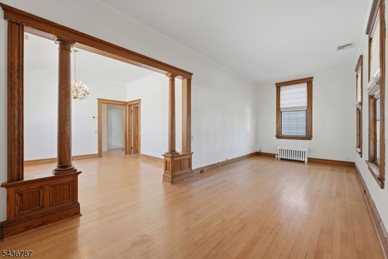 219 Magie Ave