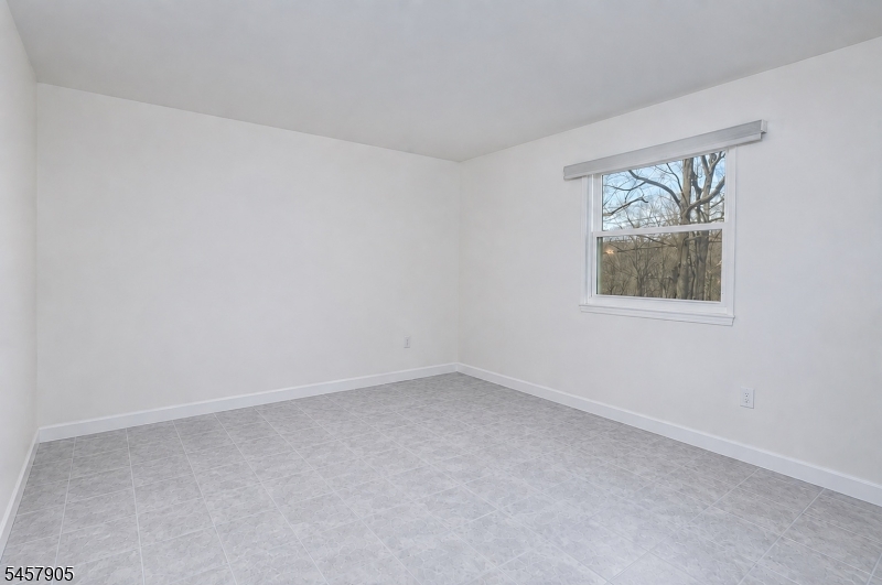 88 Wawayanda Rd