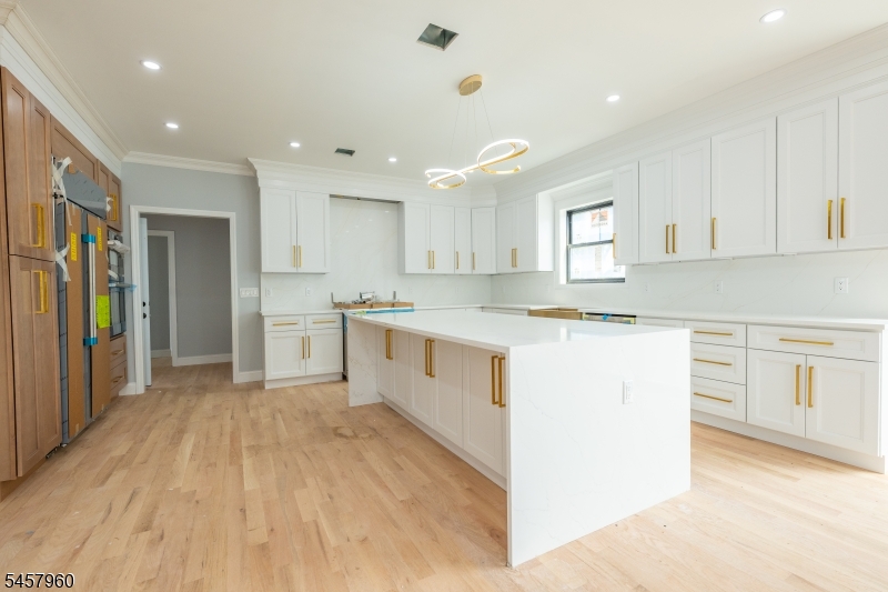 412 Gregory Rd