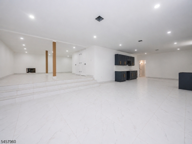 412 Gregory Rd