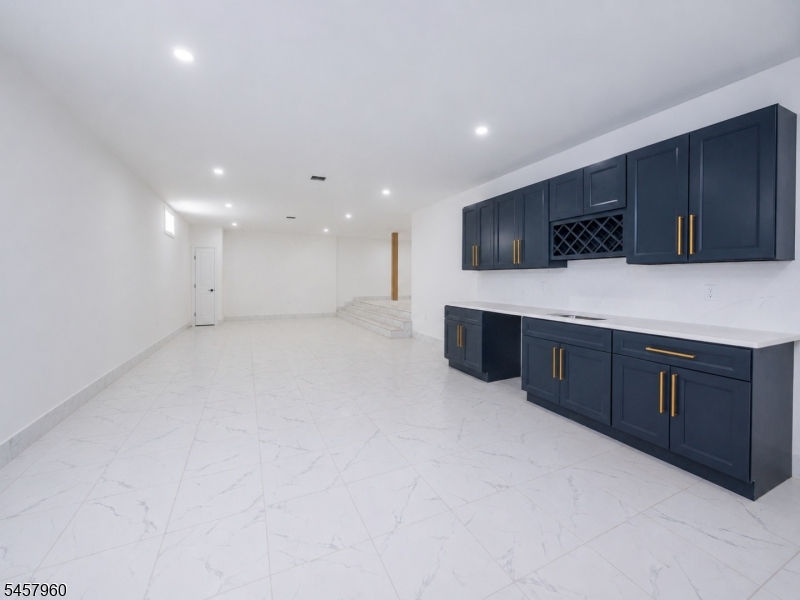 412 Gregory Rd