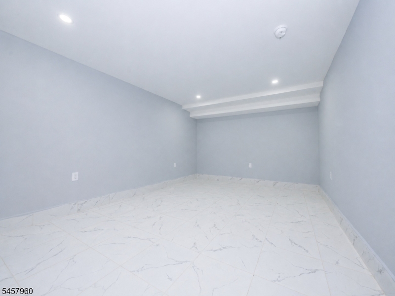 412 Gregory Rd