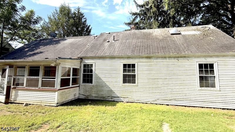 5 Brookside Ave