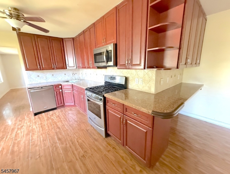 5 Brookside Ave