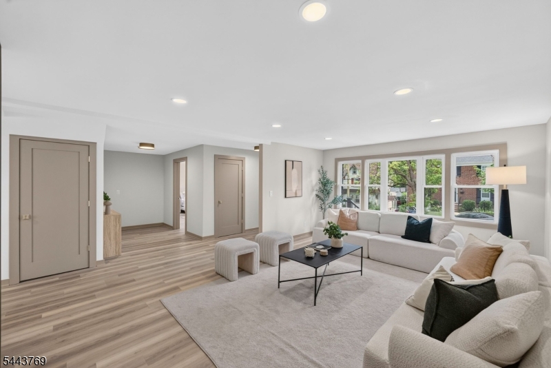 15 Elberta Rd