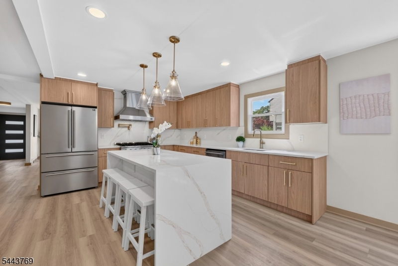 15 Elberta Rd