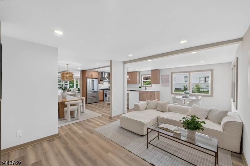 15 Elberta Rd