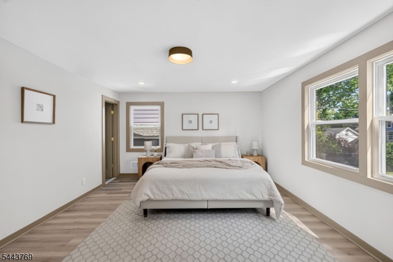 15 Elberta Rd