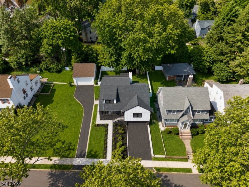15 Elberta Rd