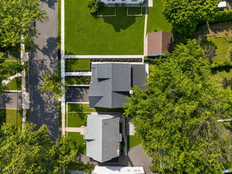 15 Elberta Rd