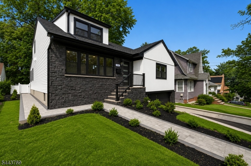 15 Elberta Rd