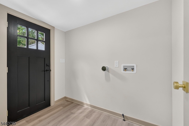 15 Elberta Rd