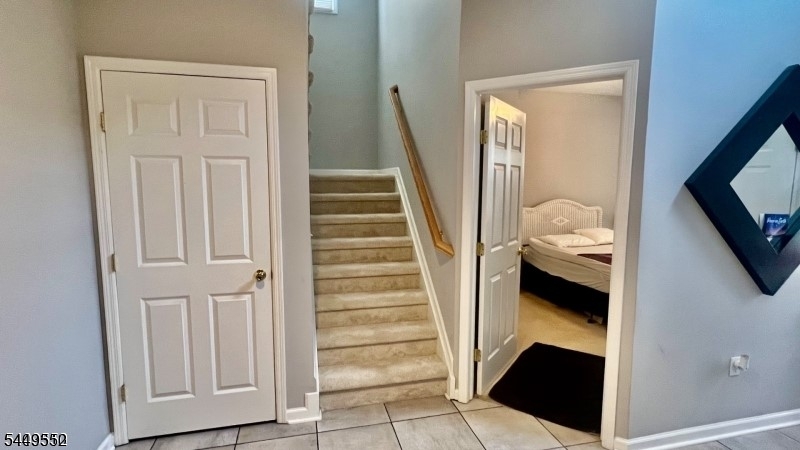11 Fairchild Ln #11