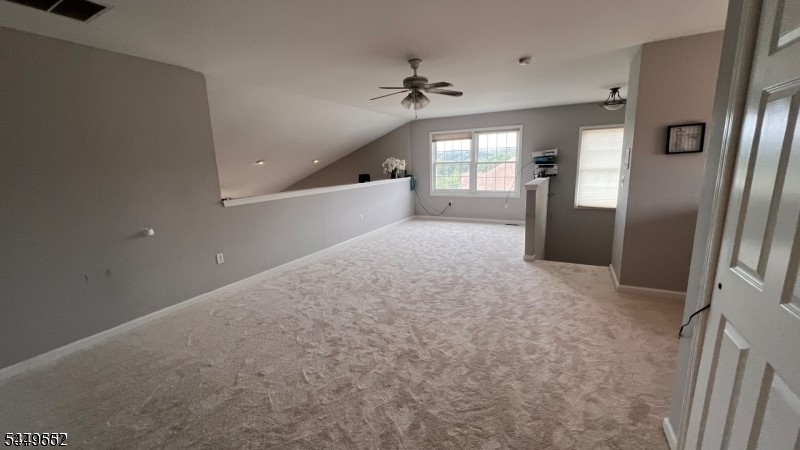 11 Fairchild Ln #11