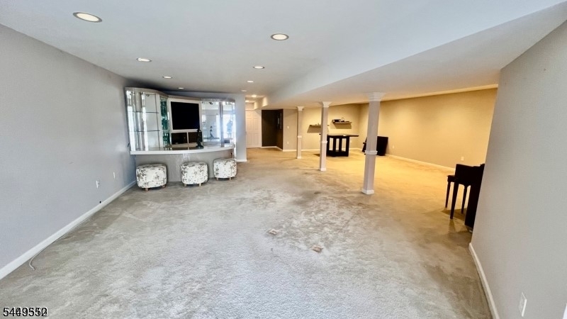 11 Fairchild Ln #11