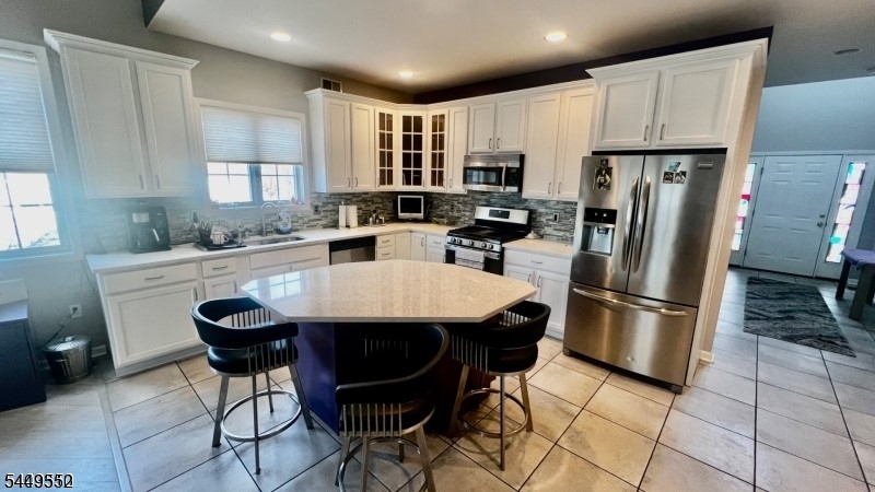 11 Fairchild Ln #11