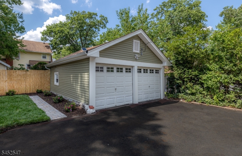 159 Vermont Ave