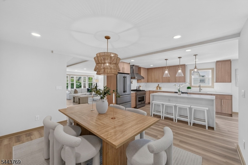 15 Elberta Rd
