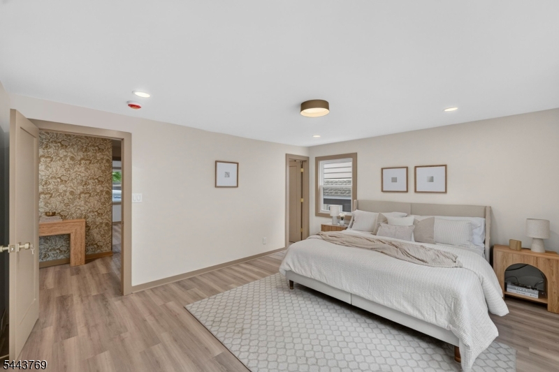 15 Elberta Rd
