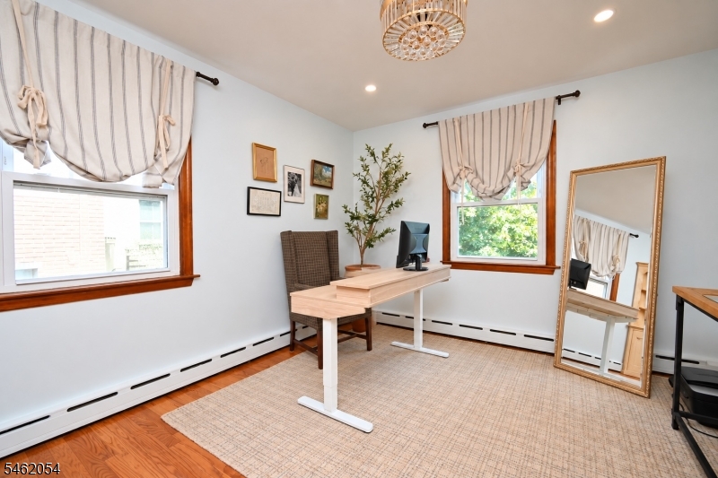 186 Macdonald Dr