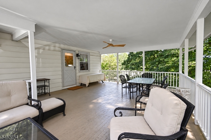 186 Macdonald Dr