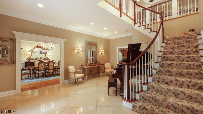 23 Charlotte Hill Dr