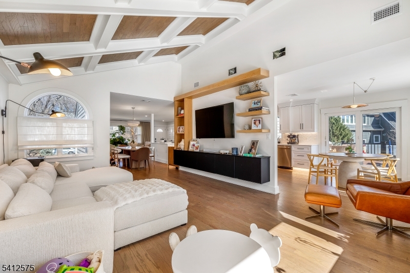 58 Edgewood Dr
