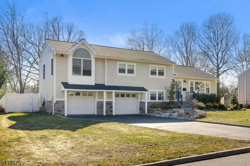58 Edgewood Dr