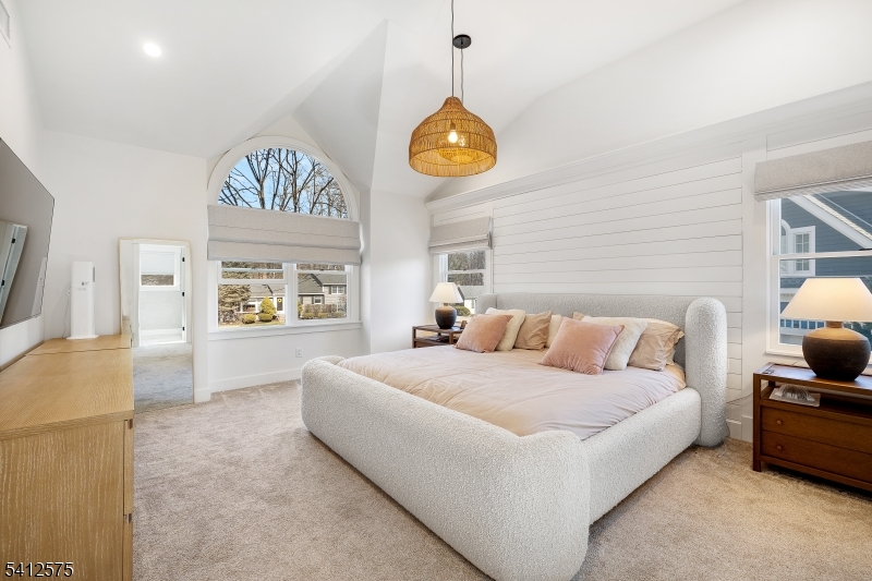 58 Edgewood Dr