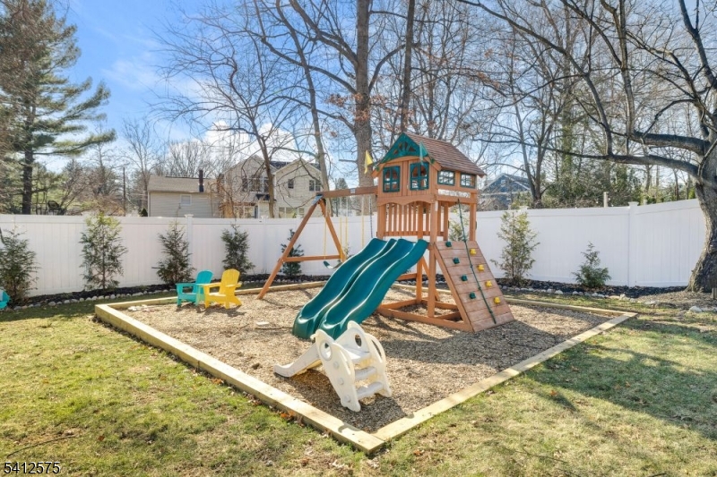 58 Edgewood Dr