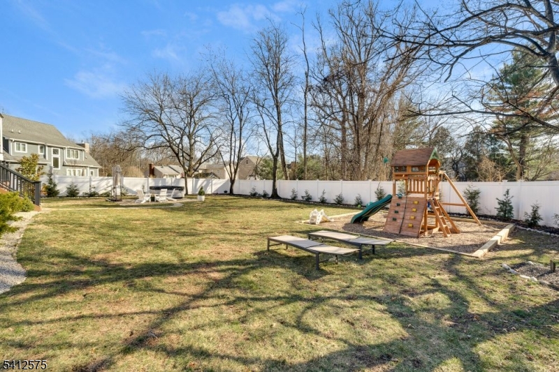 58 Edgewood Dr