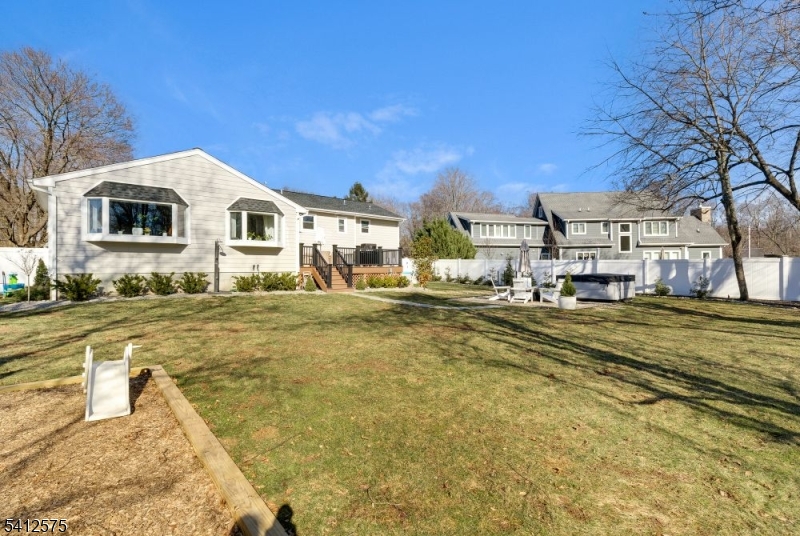 58 Edgewood Dr
