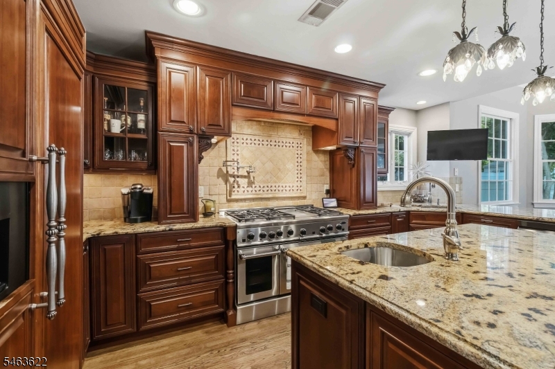 15 Chapel Pl