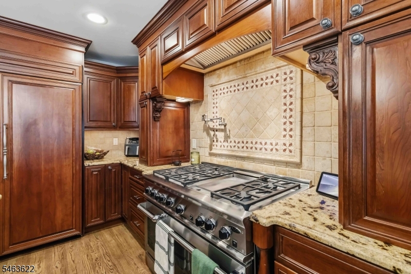 15 Chapel Pl